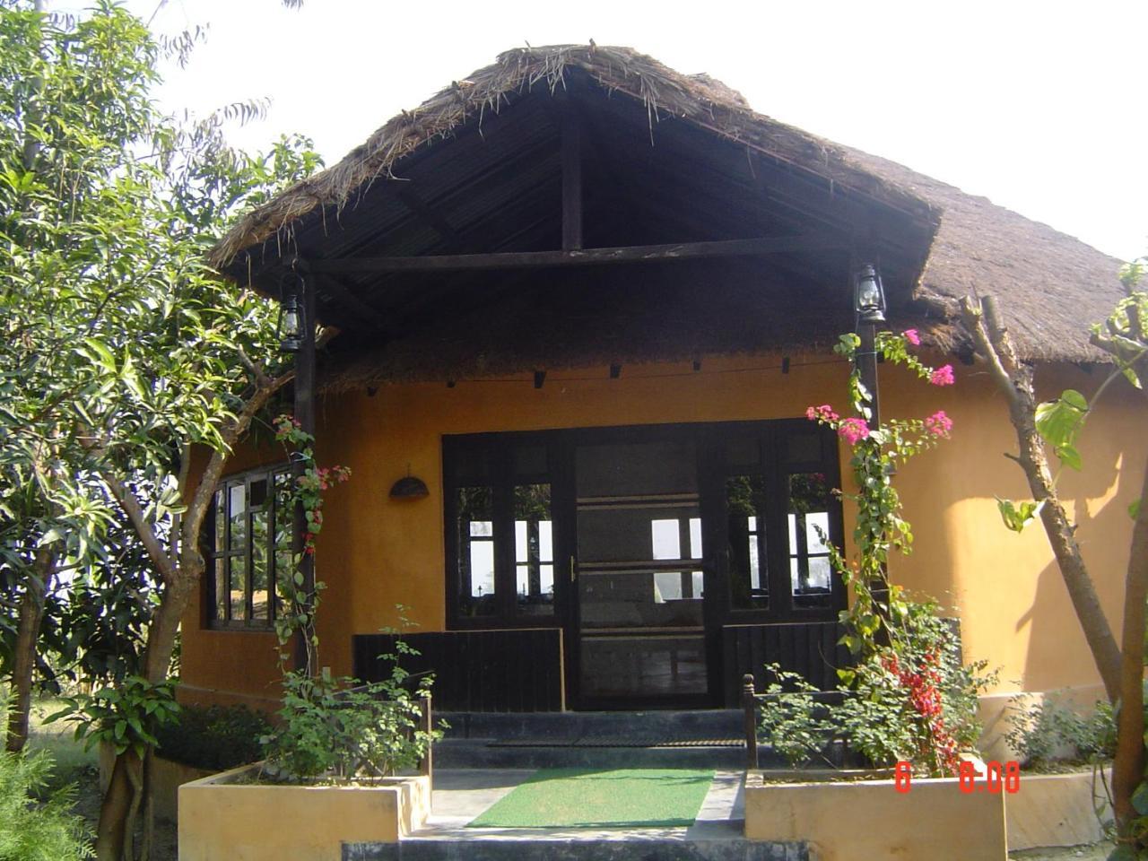 Rhino Lodge Bardia Pvt Ltd Bardiya Екстер'єр фото