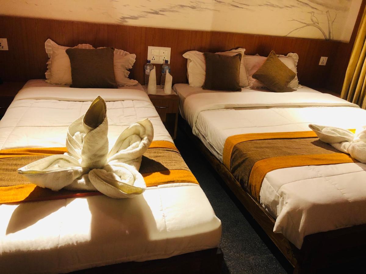 Rhino Lodge Bardia Pvt Ltd Bardiya Екстер'єр фото