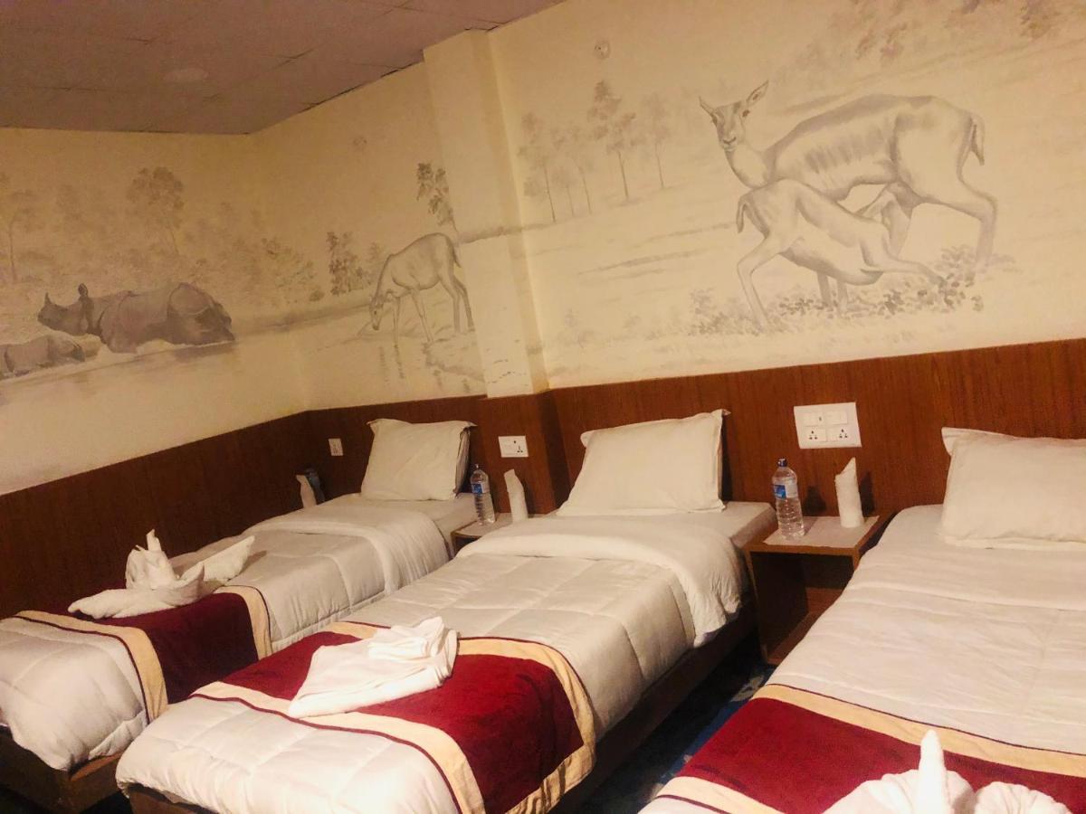 Rhino Lodge Bardia Pvt Ltd Bardiya Екстер'єр фото
